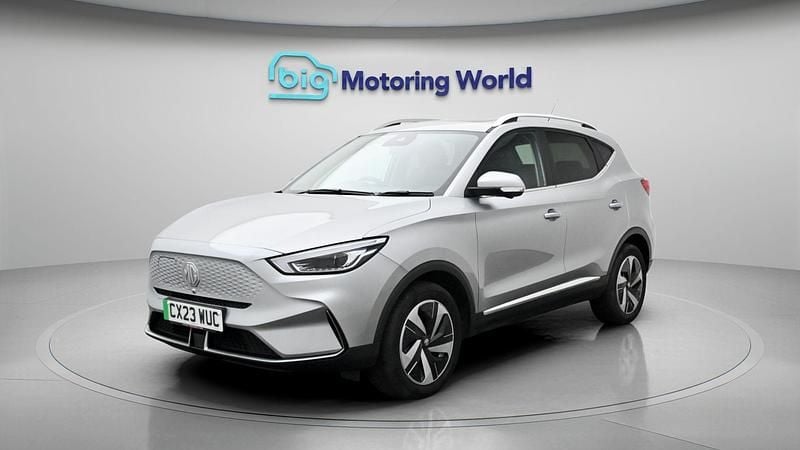 Used MG ZS Trophy 114 kW (156 HP) 2023 Silver SUV