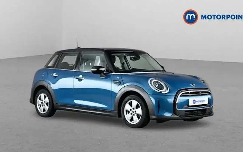 Used Mini Cooper Classic 136 HP (100 kW) 2022 Hatchback