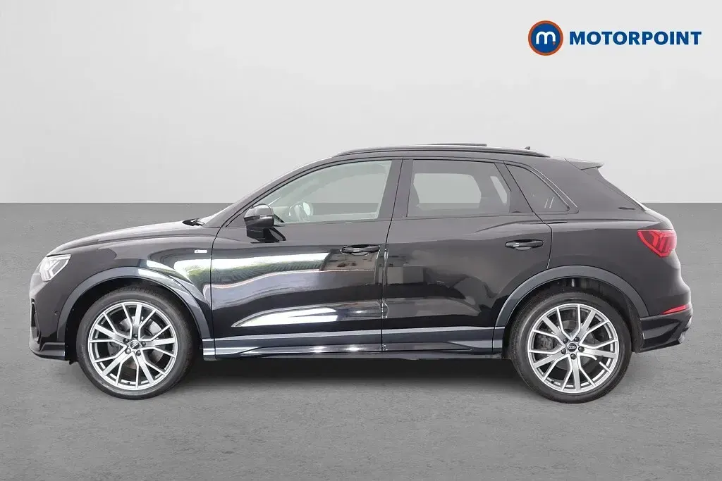 Used Audi Q3 230 HP (169 kW) 2019 Black SUV