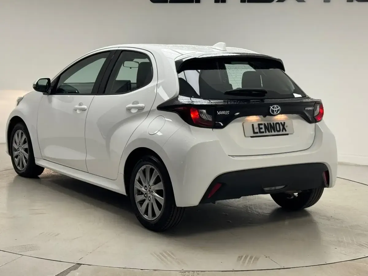 Used Toyota Yaris 2023 White Hatchback