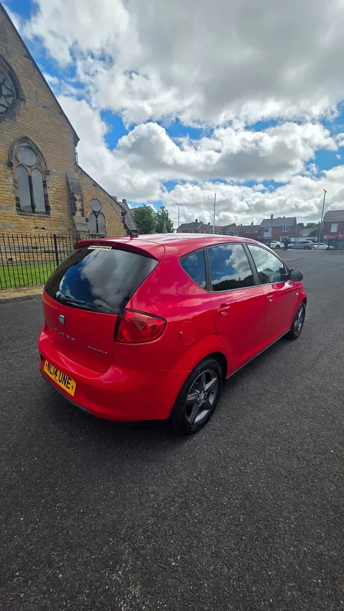 Used Seat Altea Ecomotive 2014 Red MPV