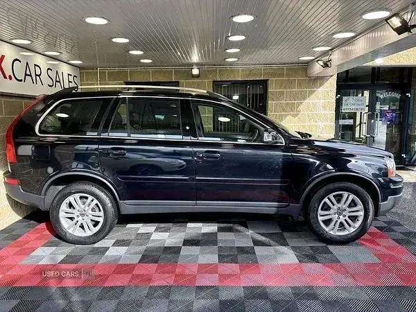 Usado Volvo XC90 SE 200 HP (147 kW) 2012 Preto SUV