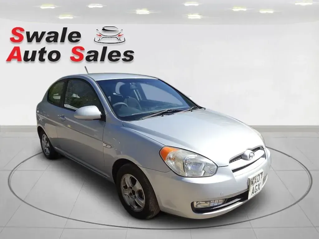 Used Hyundai Accent 2007 Silver Hatchback