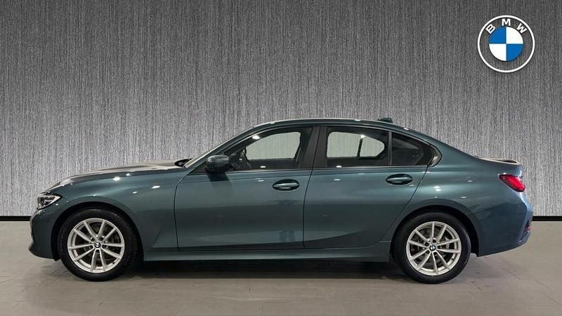 Used BMW 318 Sport Line 148 HP (108 kW) 2021 Blue Sedan