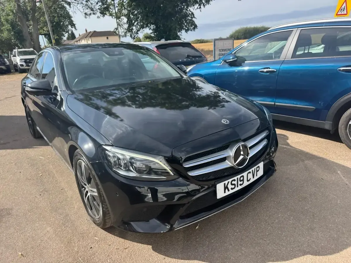 Used Mercedes C220 Premium Plus 194 HP (142 kW) 2019 Black Sedan