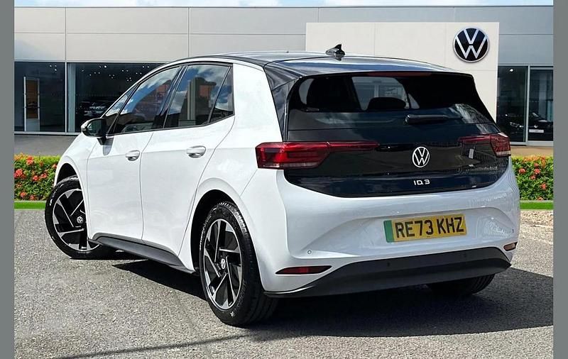Used VW ID.3 Pro 150 kW (204 HP) 2023 White Hatchback