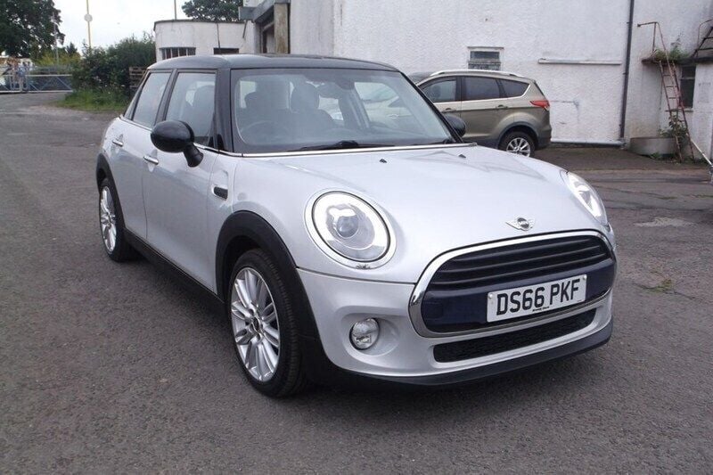Silver Used 2016 Mini Cooper D Hatch Hatchback | £4,995 (Fair price) - Image 1/1