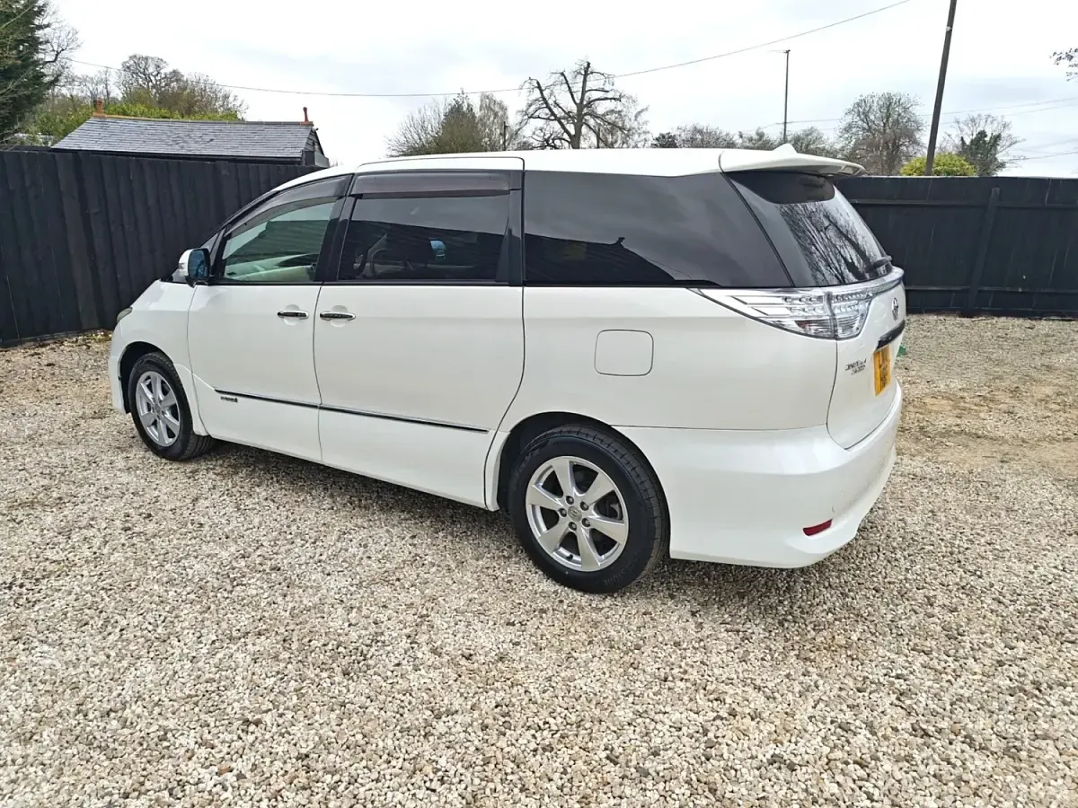 Used Toyota Estima Hybrid 2010 Black MPV