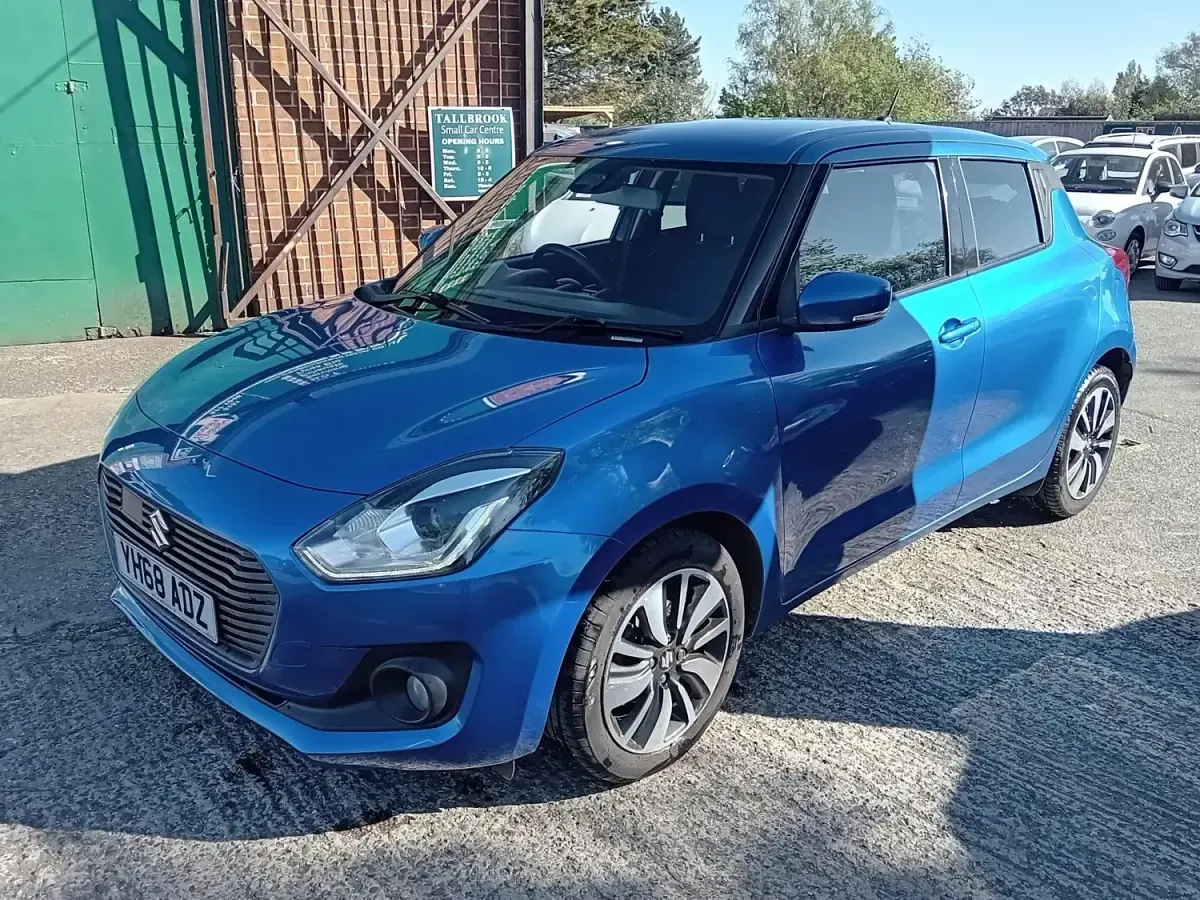 Używany Suzuki Swift SZ5 111 KM (81 kW) 2018 Niebieski Hatchback