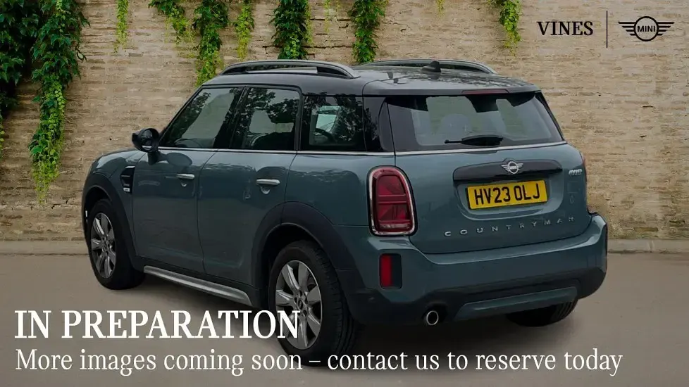 Usado Mini Cooper Countryman Classic 134 CV (98 kW) 2023 Verde SUV