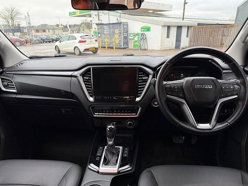 Used Isuzu D-Max 2023 White Pickup