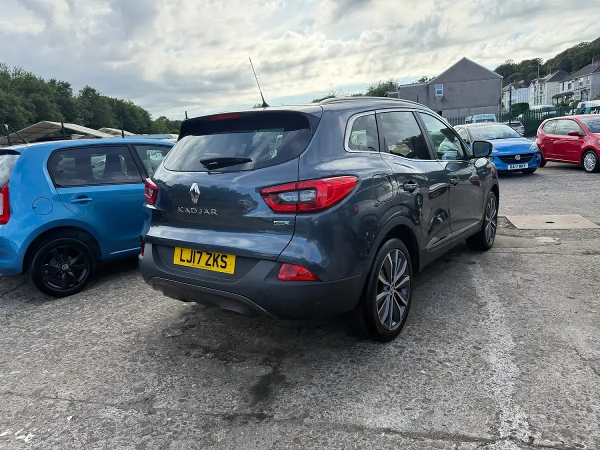 Used Renault Kadjar Signature S 110 HP (80 kW) 2017 Grey SUV
