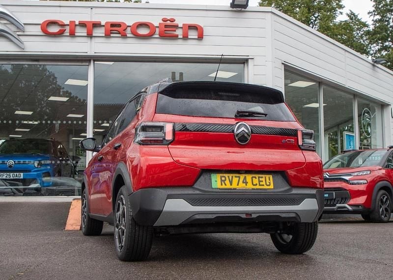 Used Citroën e-C3 81 kW (111 HP) 2024 Red Hatchback