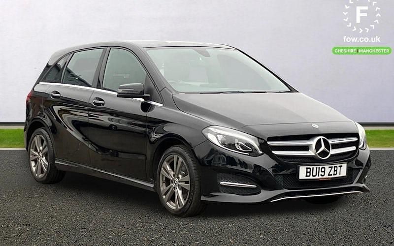 Used Mercedes B200 Exclusive 156 HP (114 kW) 2018 Black MPV