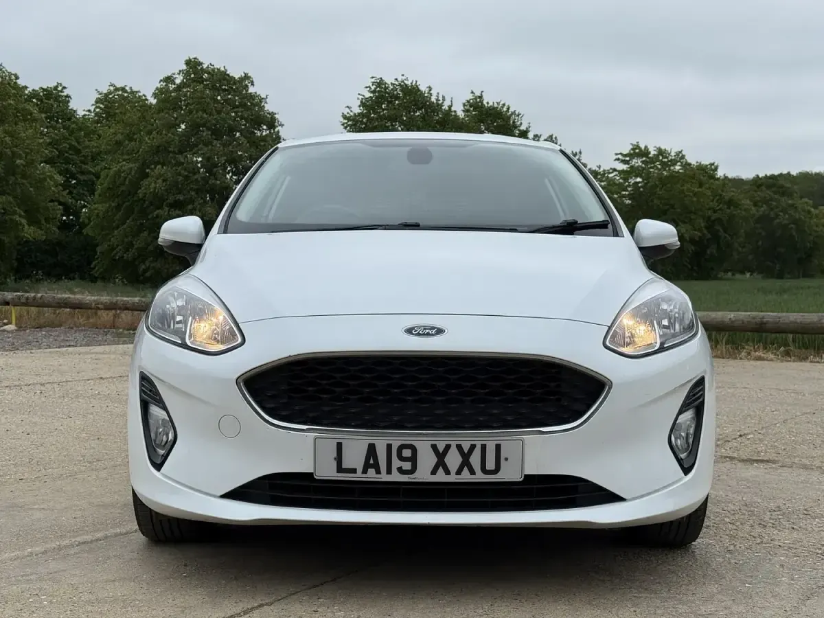 Used Ford Fiesta 2019 White Hatchback