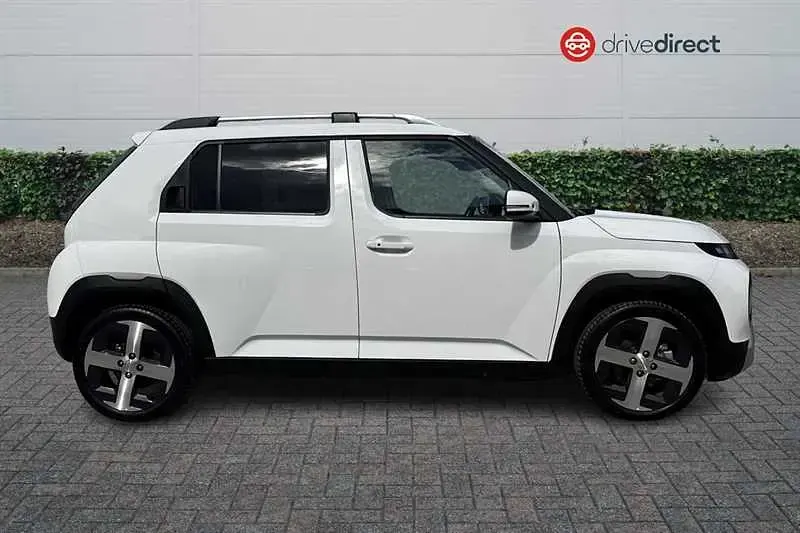 Used Hyundai Inster 85 kW (116 HP) 2025 White Hatchback