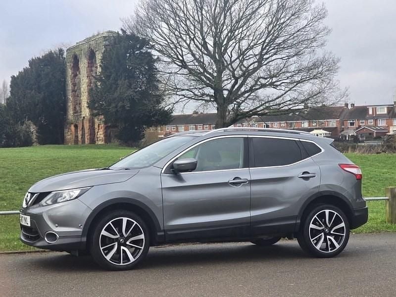 Used Nissan Qashqai Tekna 2017 Grey SUV