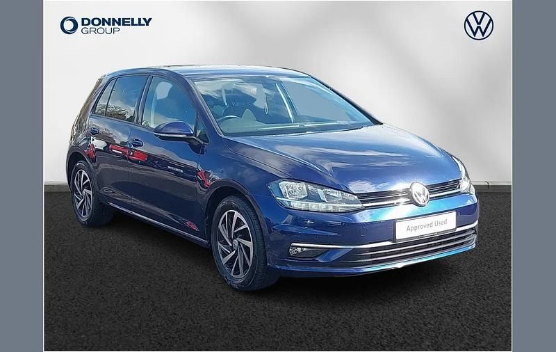 Used VW Golf VII Match 115 HP (84 kW) 2019 Blue Hatchback