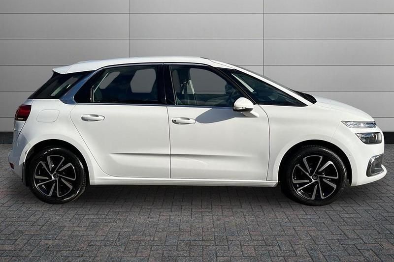 Used Citroën C4 Picasso Feel 131 HP (96 kW) 2017 Polar white MPV