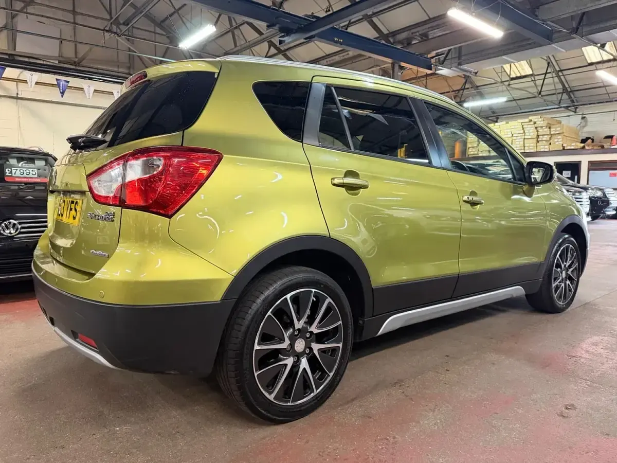 Used Suzuki SX4 S-Cross SZ5 120 HP (88 kW) 2013 Green Hatchback