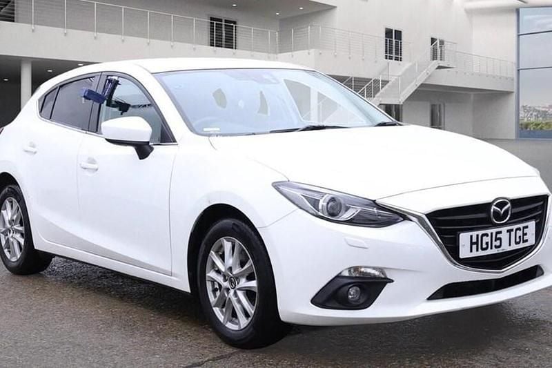 White Used 2015 Mazda 3 Hatchback | £9,495 (Fair price) - Image 1/1