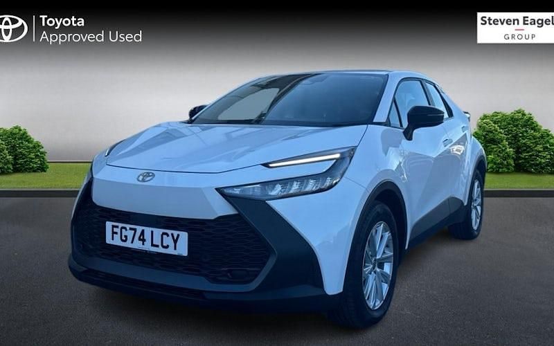 Used Toyota C-HR 140 HP (102 kW) 2026 SUV