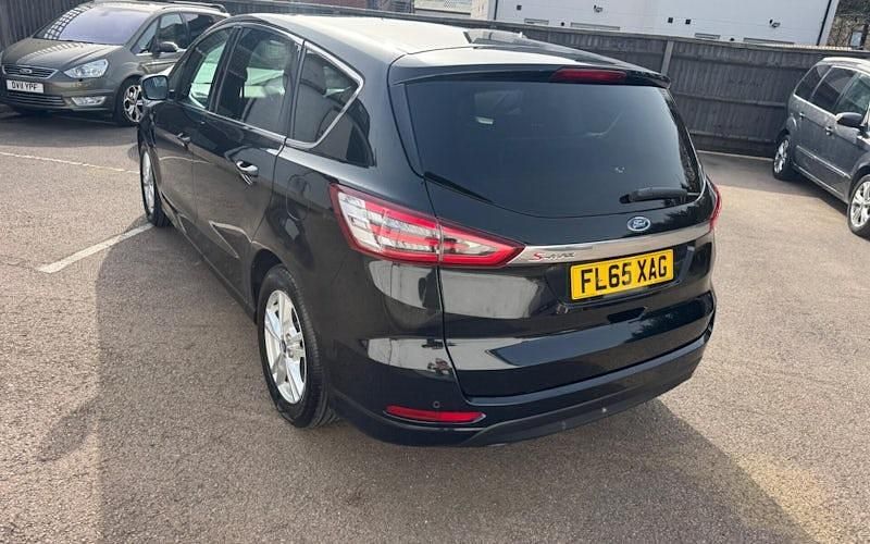 Used Ford S-MAX Titanium 150 HP (110 kW) 2018 MPV
