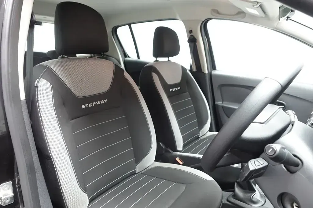 Second-hand Dacia Sandero Essentiel 75 CP (55 kW) 2020 Negru Hatchback