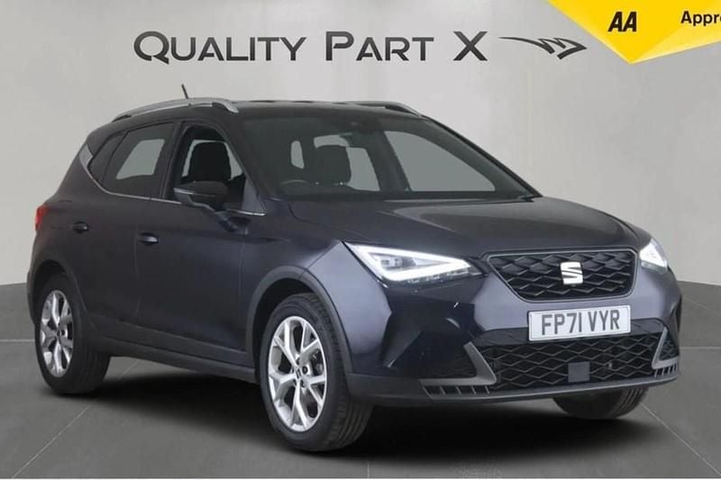 Blue Used 2022 Seat Arona FR SUV | £10,675 (Good price) - Image 1/1