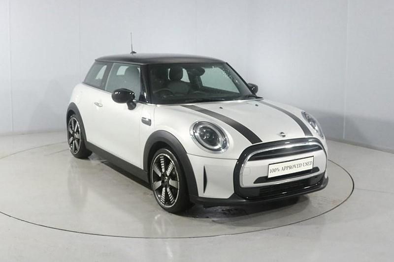 Used Mini Cooper Exclusive 134 HP (98 kW) 2022 Silver Hatchback