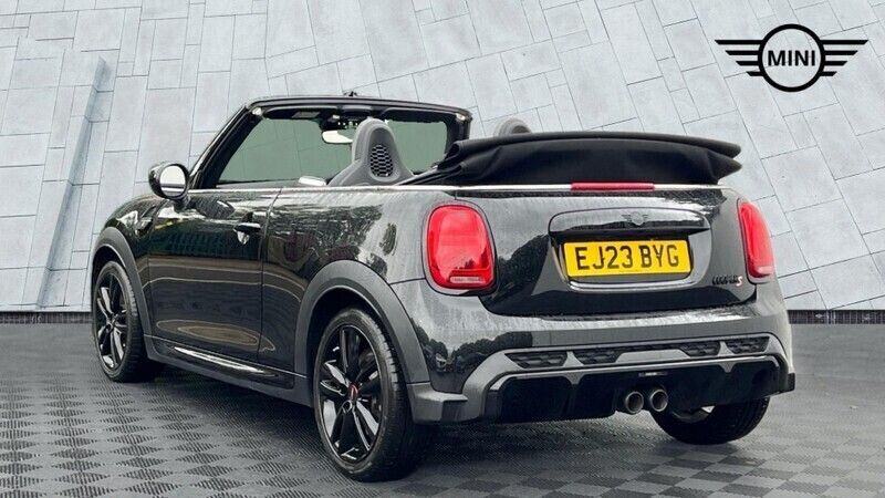 Used Mini Cooper S Sport 176 HP (129 kW) 2023 Black Hatchback