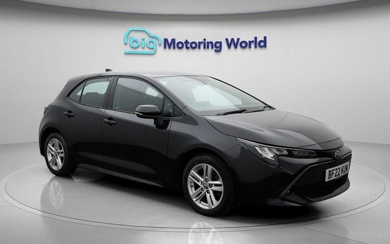 Used Toyota Corolla 122 HP (89 kW) 2022 Black Hatchback
