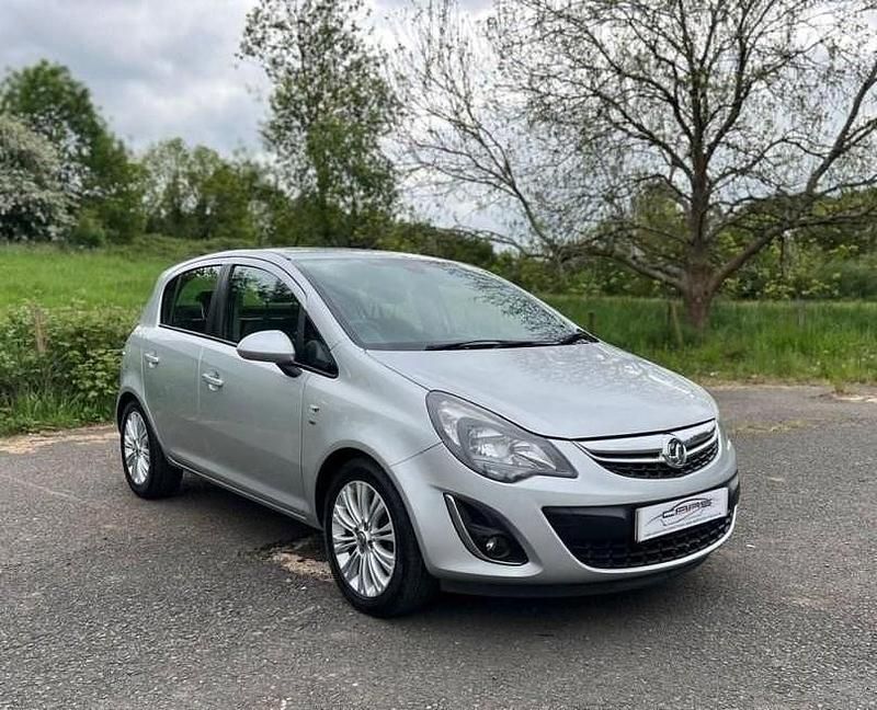 Silver Used 2014 Vauxhall Corsa Hatchback | £3,999 (Fair price) - Image 1/4