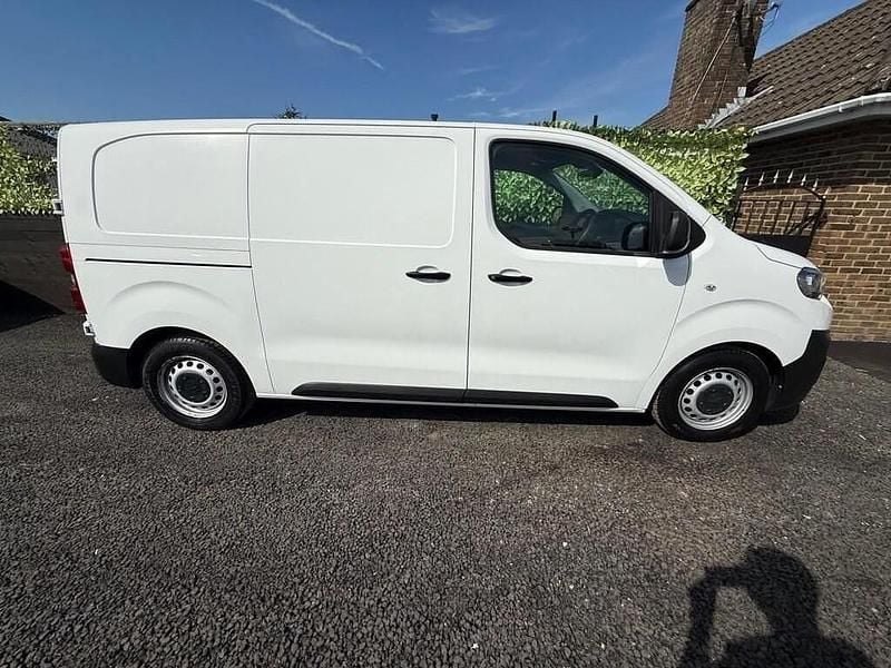 Used Peugeot Expert 2019 White Van