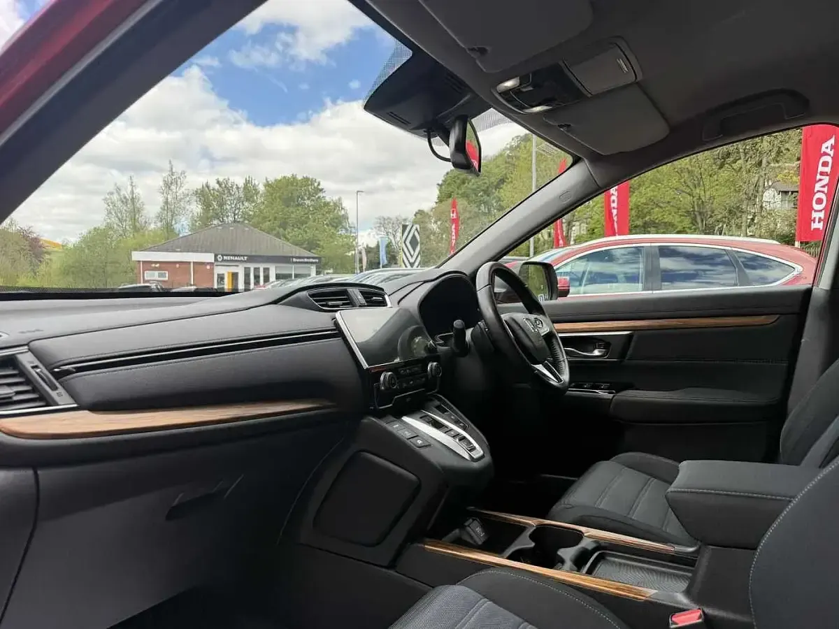 Used Honda CR-V Hybrid 184 HP (135 kW) 2019 Milano red SUV