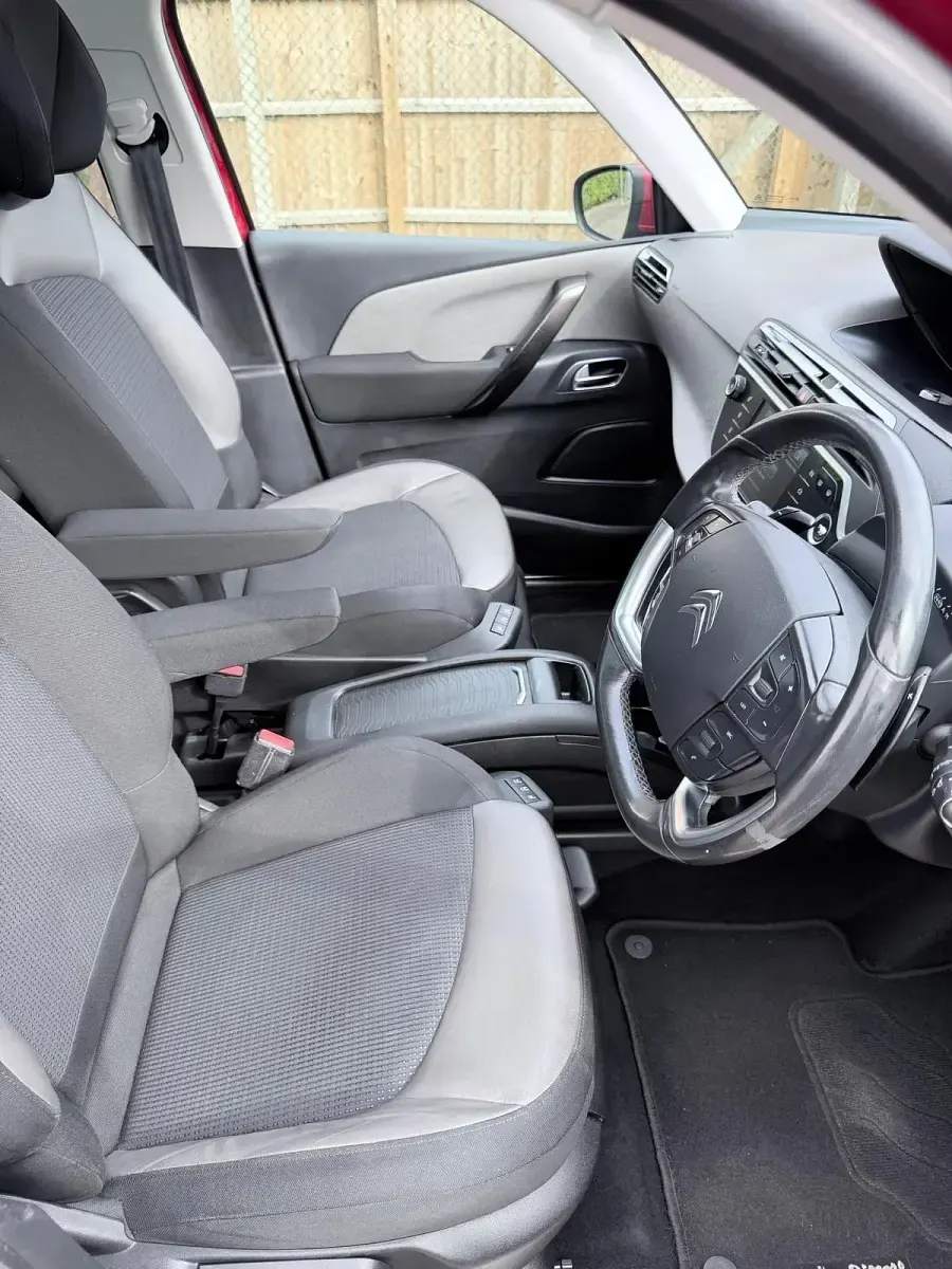 Used Citroën C4 Picasso Exclusive 115 HP (84 kW) 2013 Red MPV