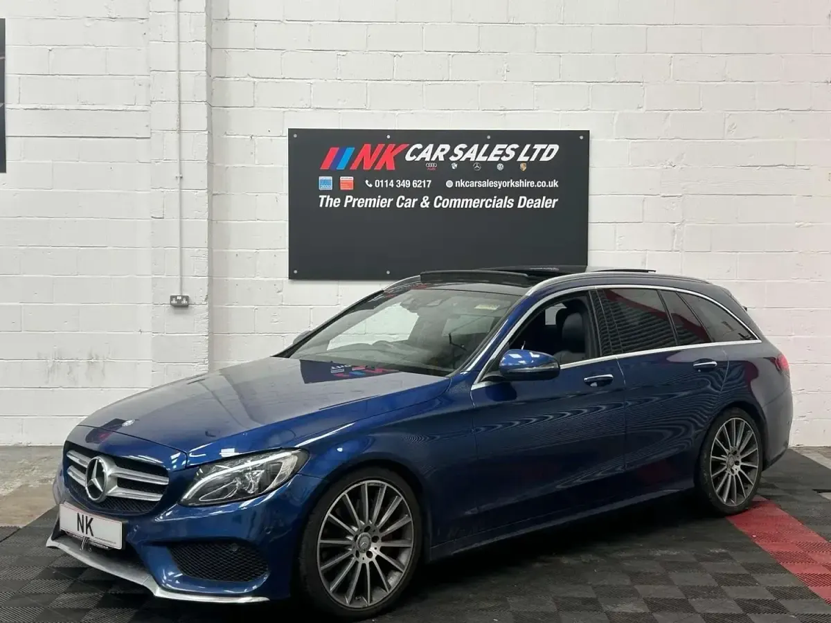 Used Mercedes C250 AMG Line Premium Plus 204 HP (150 kW) 2015 Blue Estate