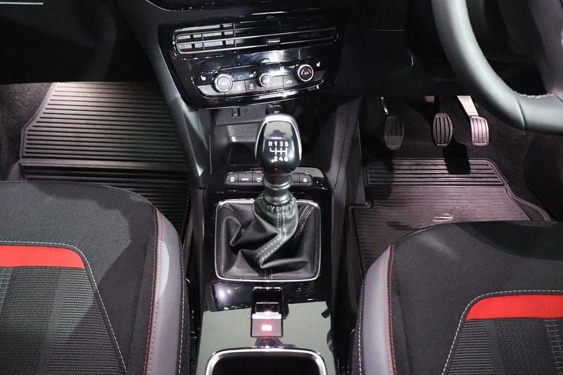 Używany Vauxhall Mokka S 134 KM (98 kW) 2024 Szary SUV