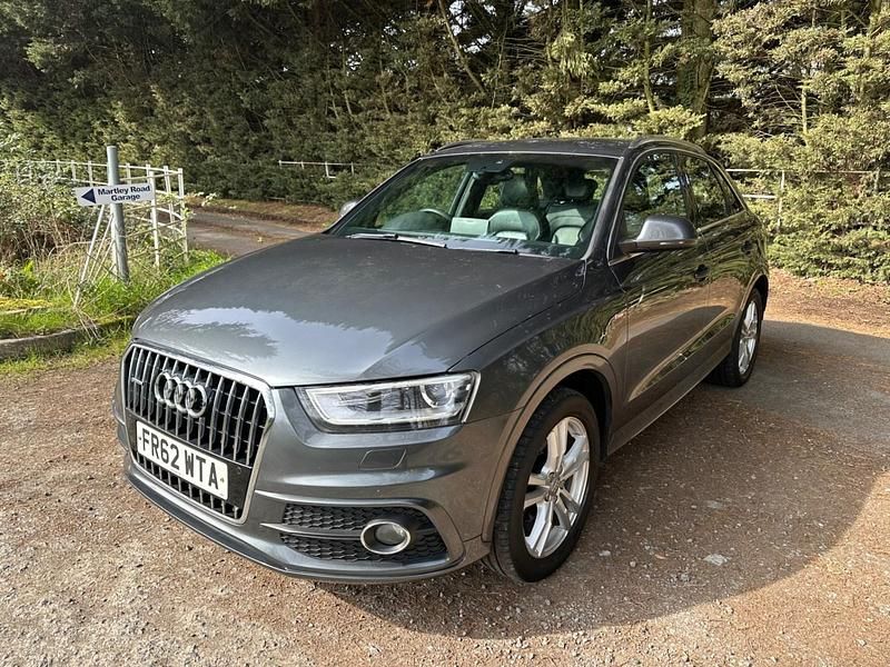 Begagnad Audi Q3 S-Line 2012 Grå SUV