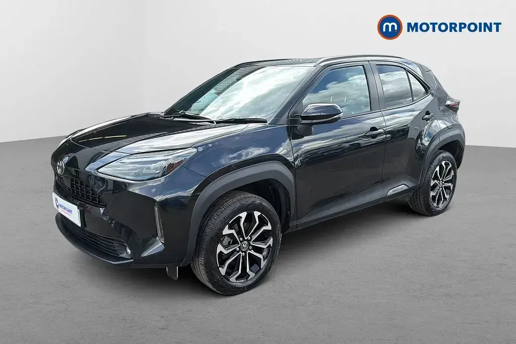 Used Toyota Yaris Hybrid Design 2025 Black Estate