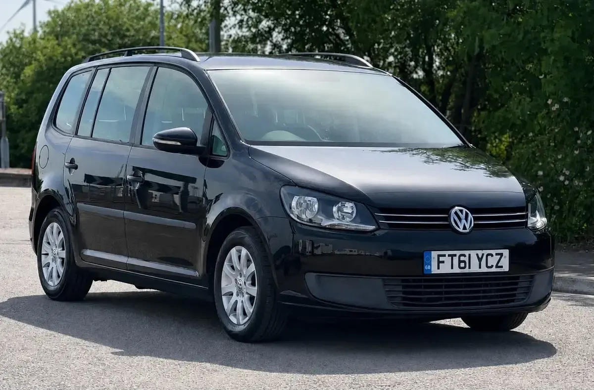 Used VW Touran S 105 HP (77 kW) 2012 Black MPV