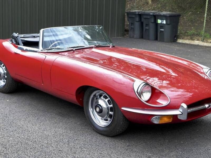 Red Used 1970 Jaguar E-Type Cabriolet | £120,000 - Image 1/4