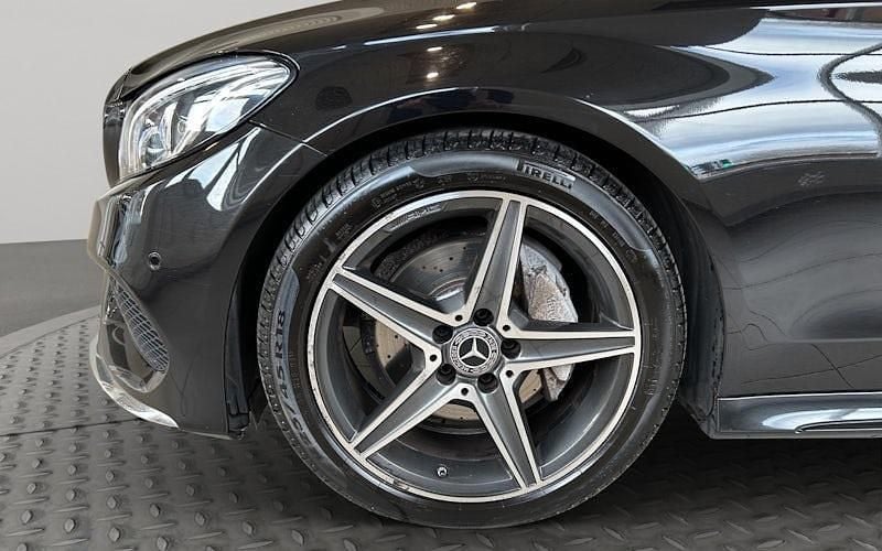 Begagnad Mercedes C220 AMG line 170 HK (125 kW) 2017 Svart Cab