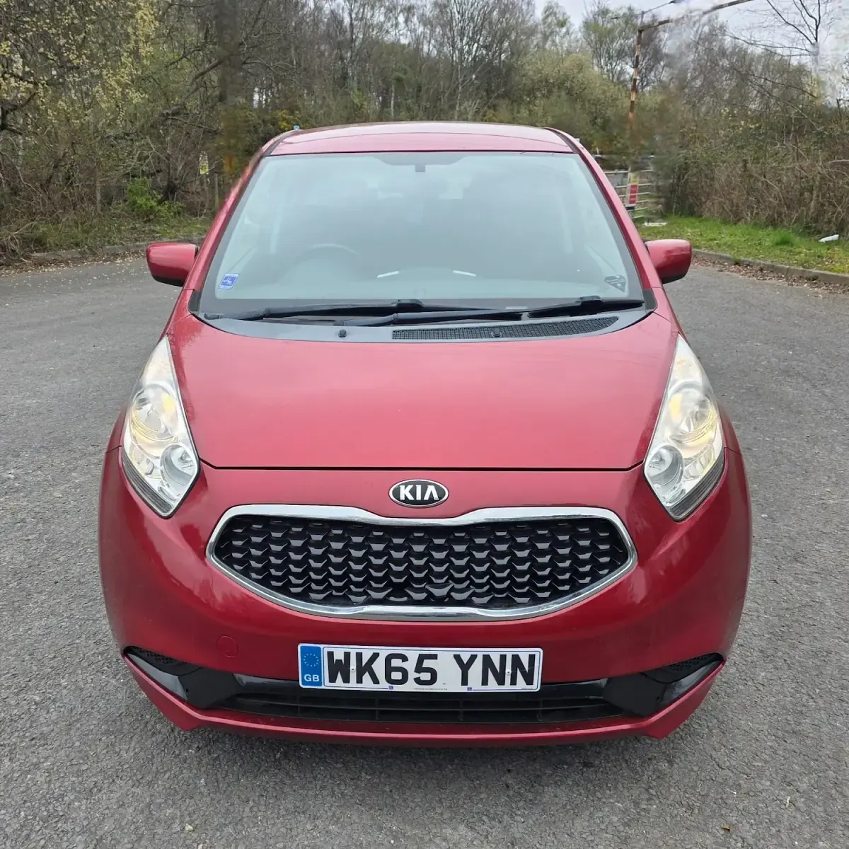 Used Kia Venga 90 HP (66 kW) 2016 Red Hatchback