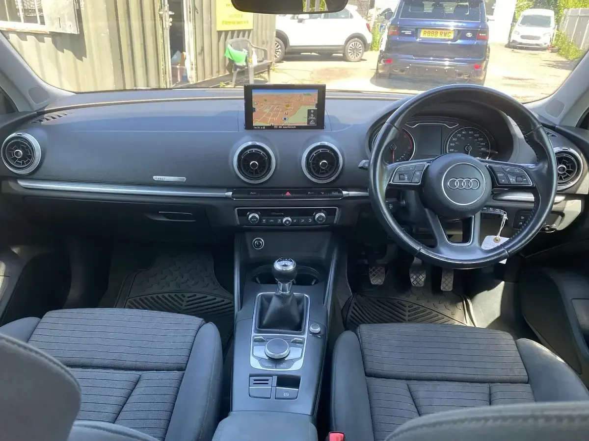 Used Audi A3 Sportback Sport 150 HP (110 kW) 2016 White Hatchback