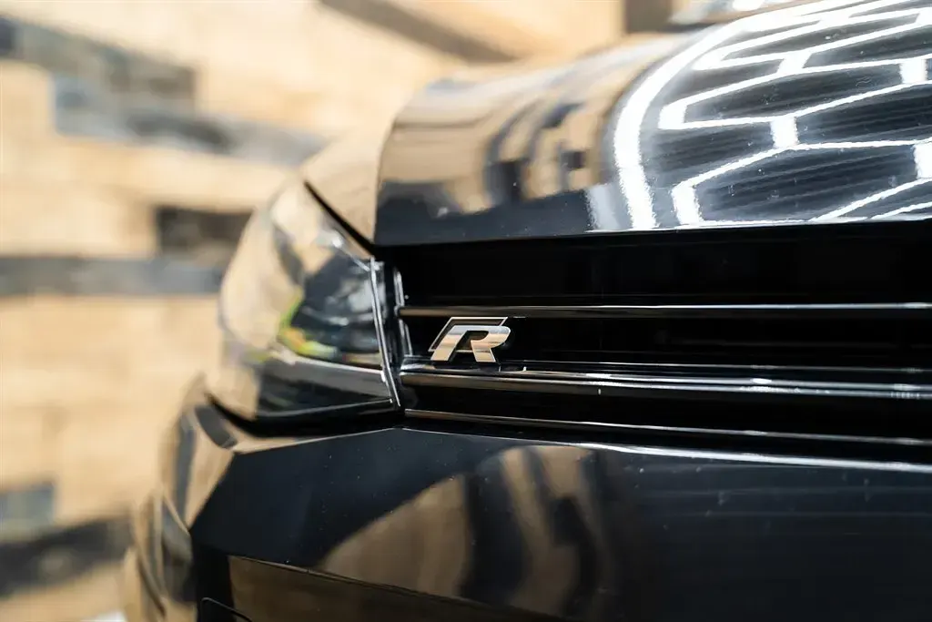Used VW Golf VII R 310 HP (228 kW) 2017 Black Hatchback