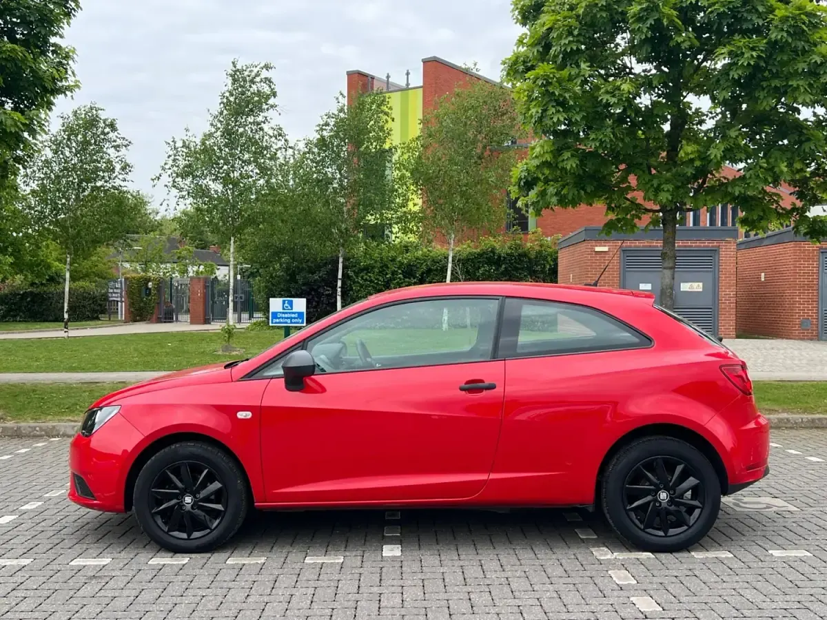 Usado Seat Ibiza SOL 2016 Vermelho Citadino