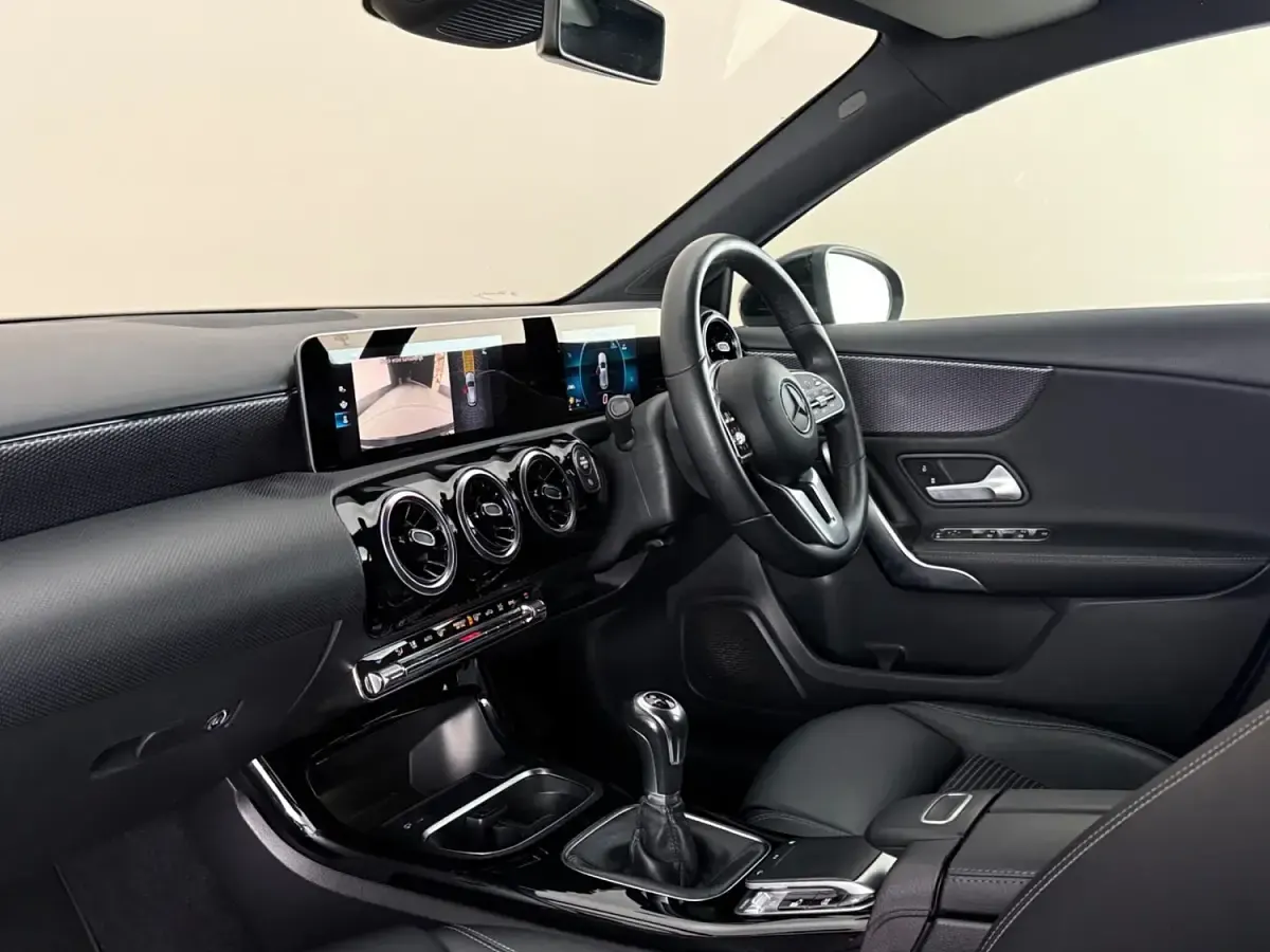 Used Mercedes A180 Executive 136 HP (100 kW) 2019 Black Hatchback
