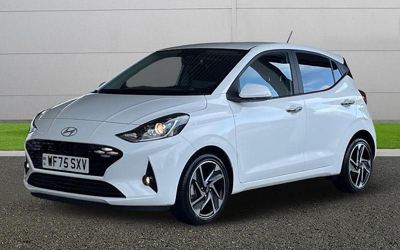 Used Hyundai i10 Premium 79 HP (58 kW) 2025 White Hatchback