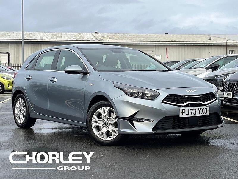 Silver Used 2023 Kia Ceed Hatchback | £12,821 (Good price) - Image 1/4